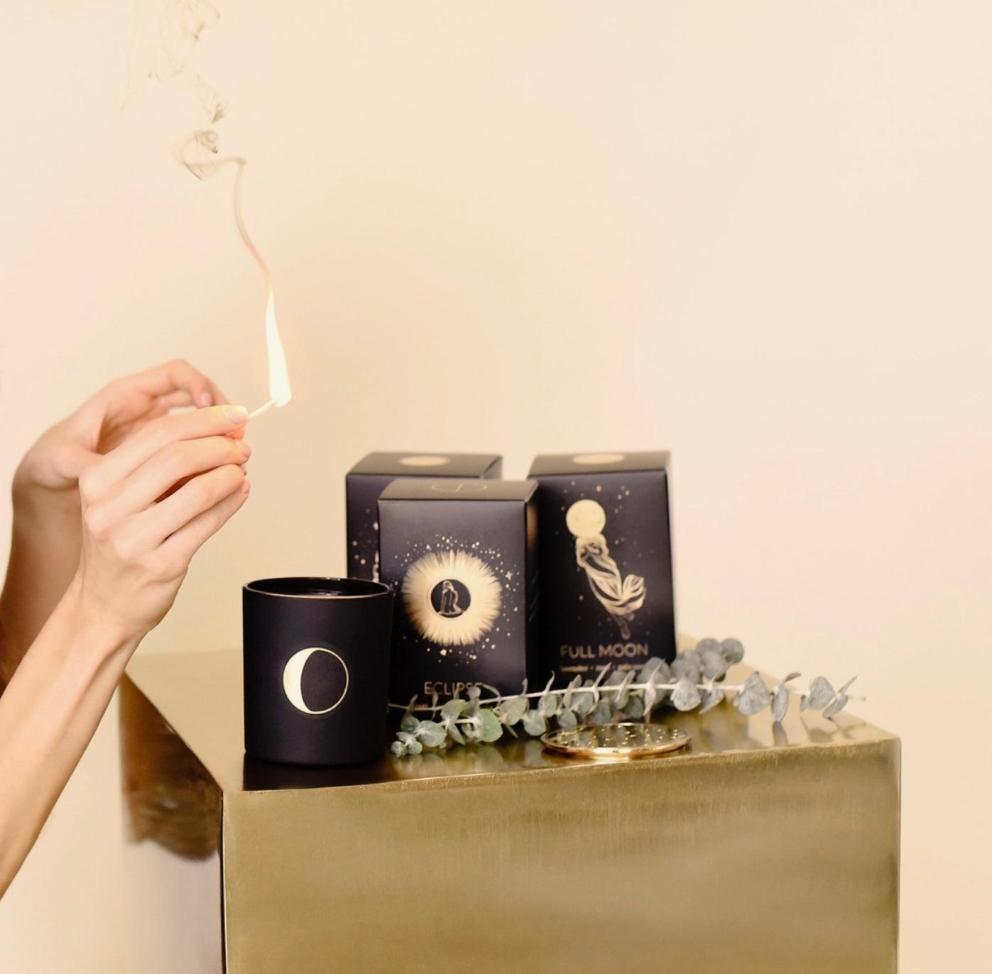 Deuxmoons Waxing Moon Candle